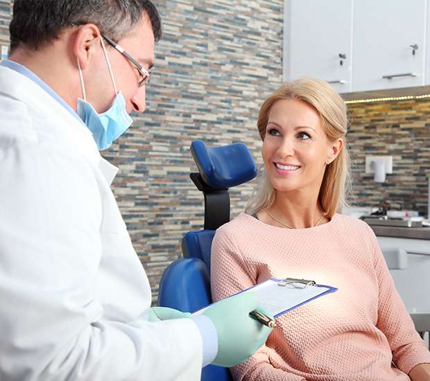 Knoxville Questions to Ask at Your Dental Implants Consultation